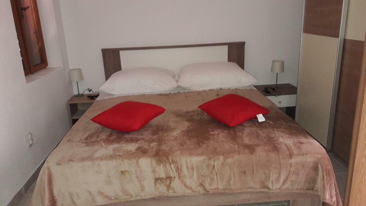 Anka'S Beach Комижа Экстерьер фото