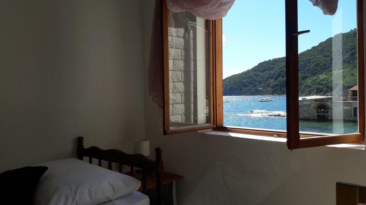 Anka'S Beach Комижа Экстерьер фото